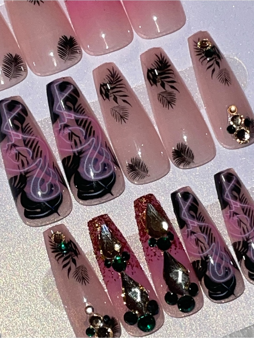 24 Press On Nails ~ Number 3 ~
